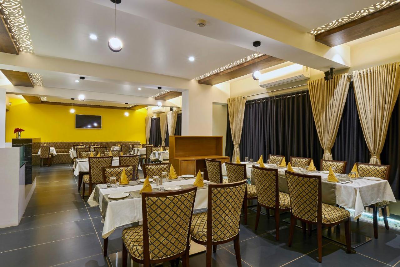 Hotel 3 Leaves Kolhapur Eksteriør bilde
