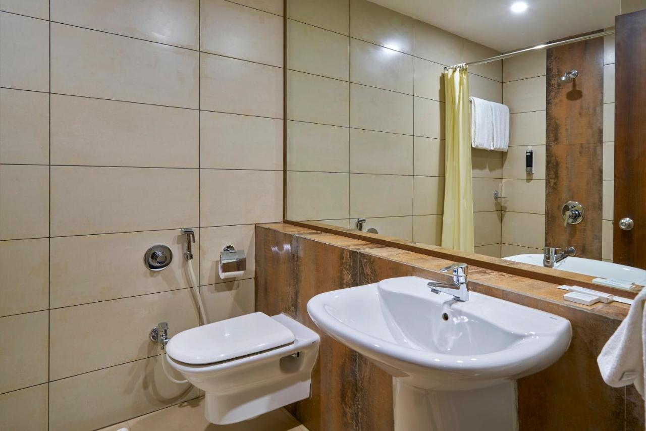 Hotel 3 Leaves Kolhapur Eksteriør bilde
