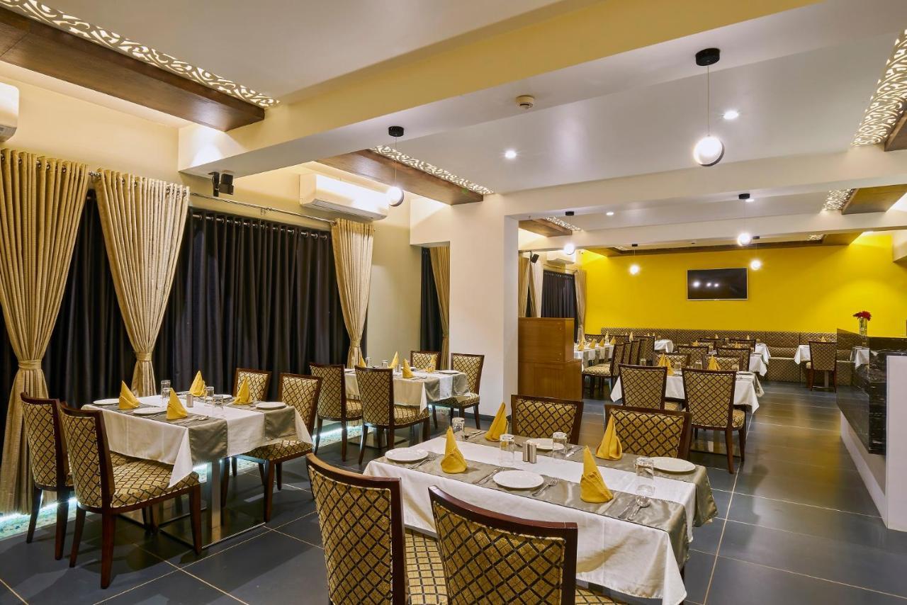 Hotel 3 Leaves Kolhapur Eksteriør bilde