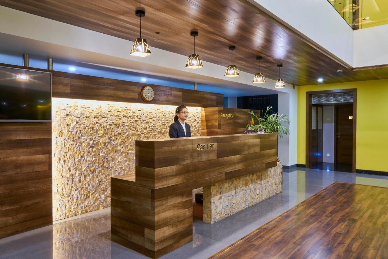 Hotel 3 Leaves Kolhapur Eksteriør bilde